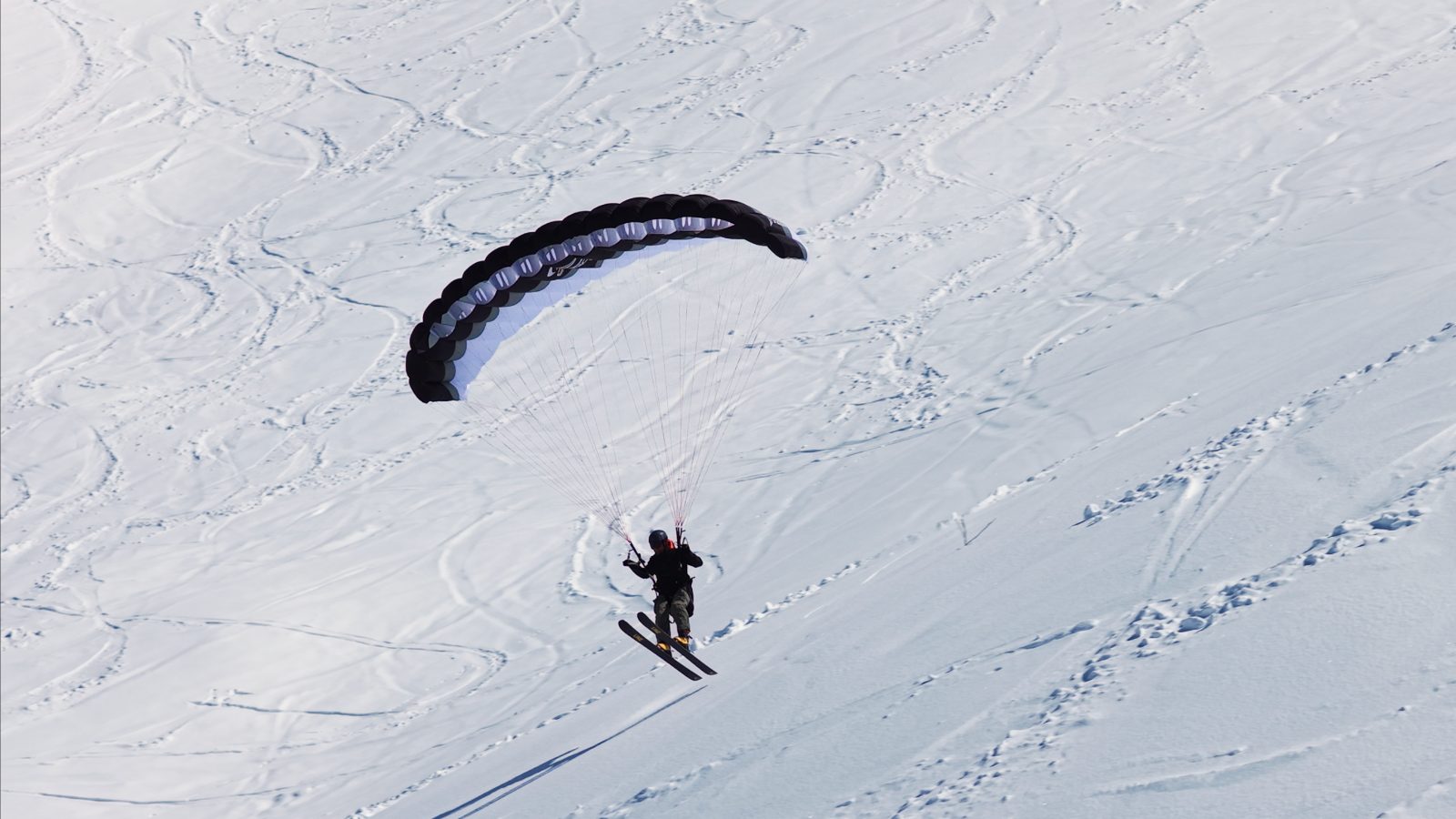 Speedriding over the Tetnuldi slopes — wing above the pistes in Svaneti