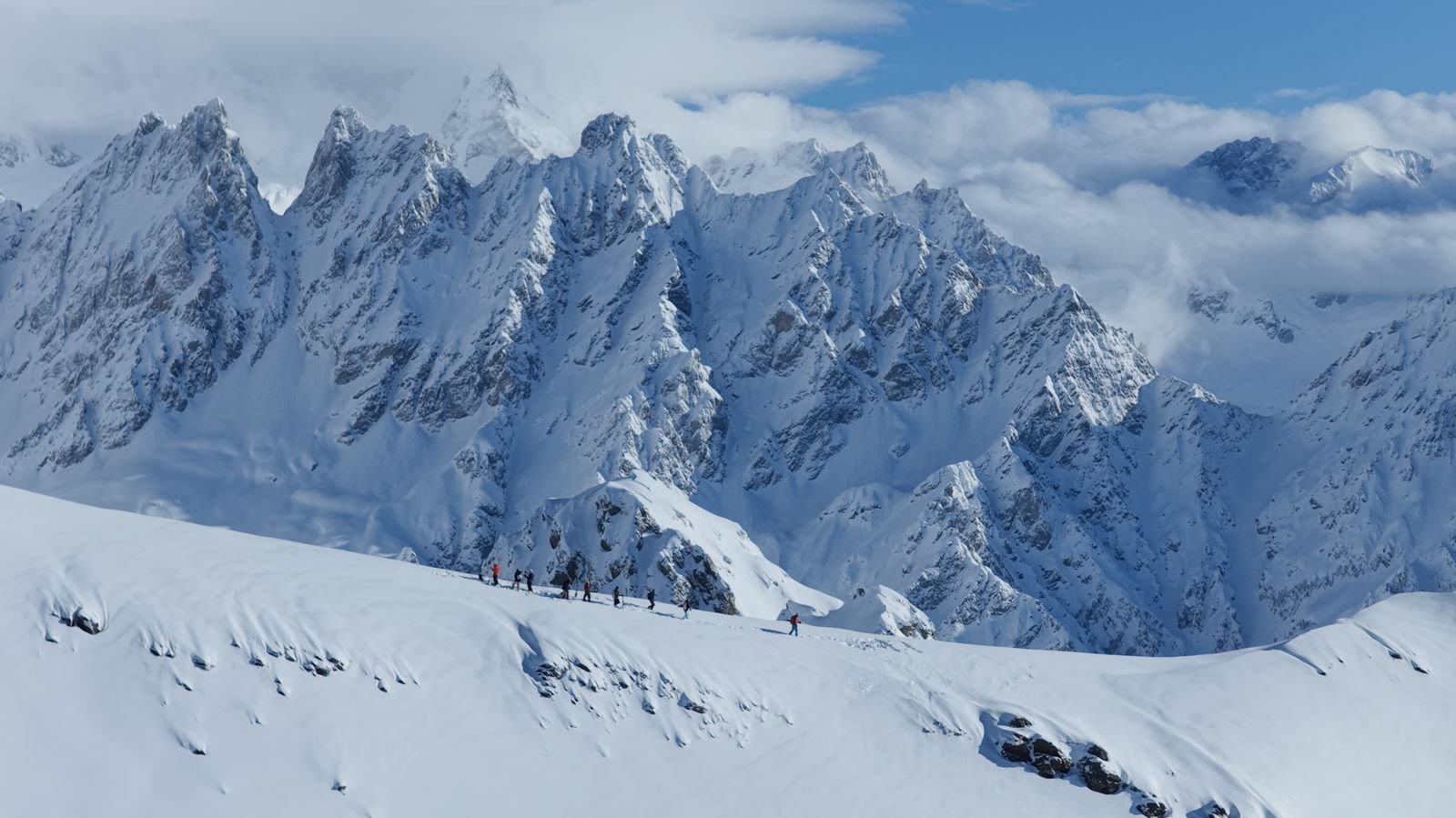 Reiten, wandern und erkunden Sie das wahre Swanetien. — Svaneti Tours, Mestia, Swanetien, Georgien