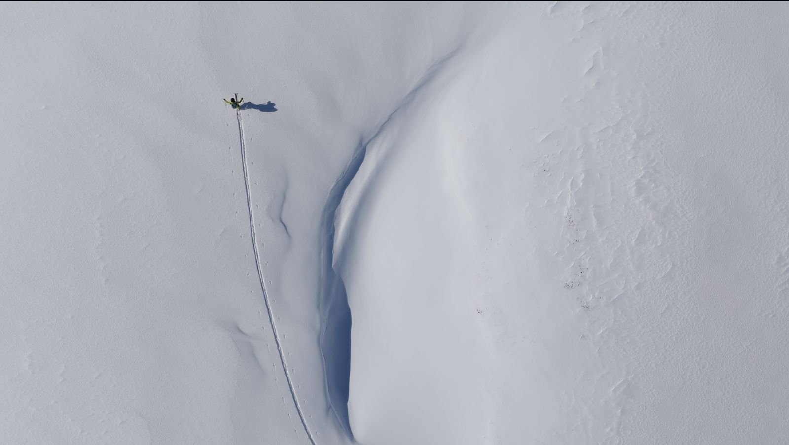 Skinning track in low sun towards Adishi