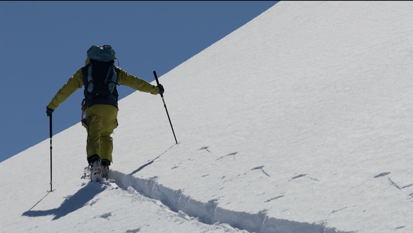 Skinning a steep slope towards Adishi