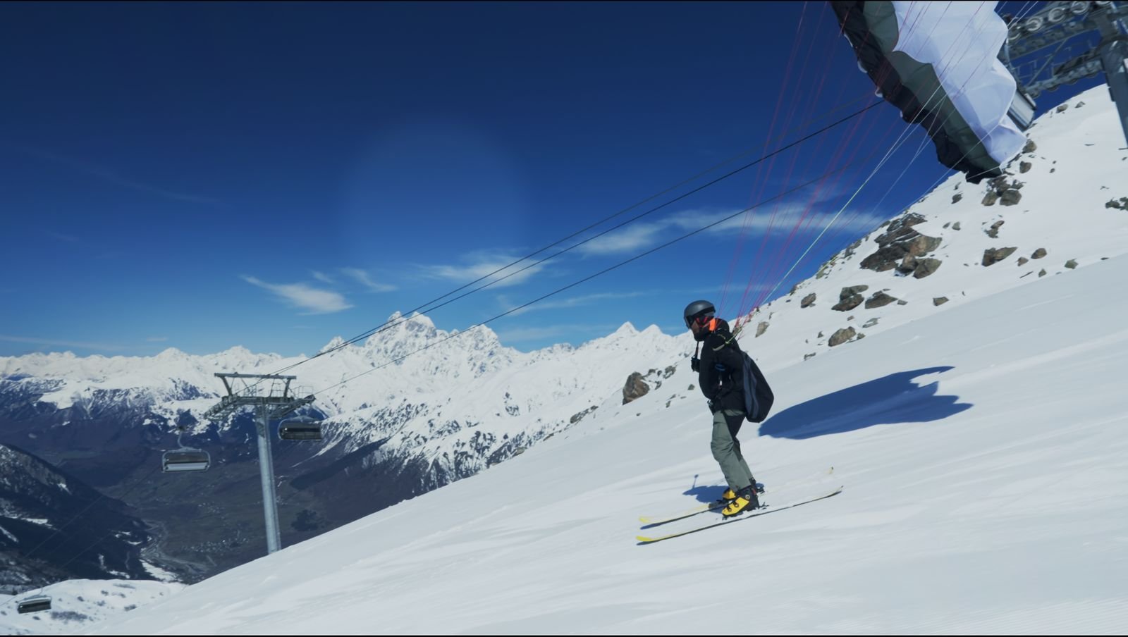 Speedriding above a Svaneti slope