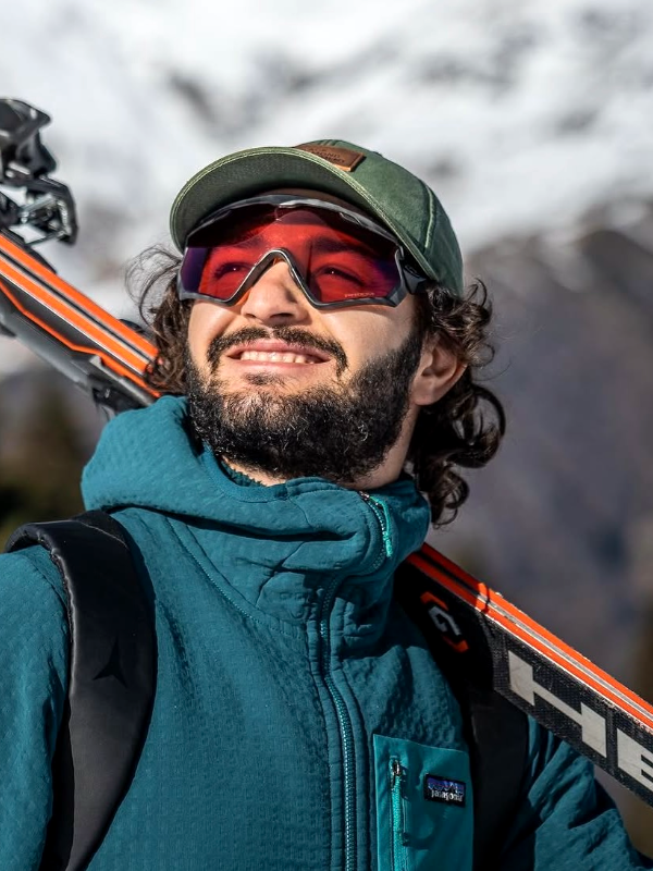 Galo Japharidze, alpiner Skirennläufer und Guide · GMGA-zertifiziert – Svaneti Tours Guide